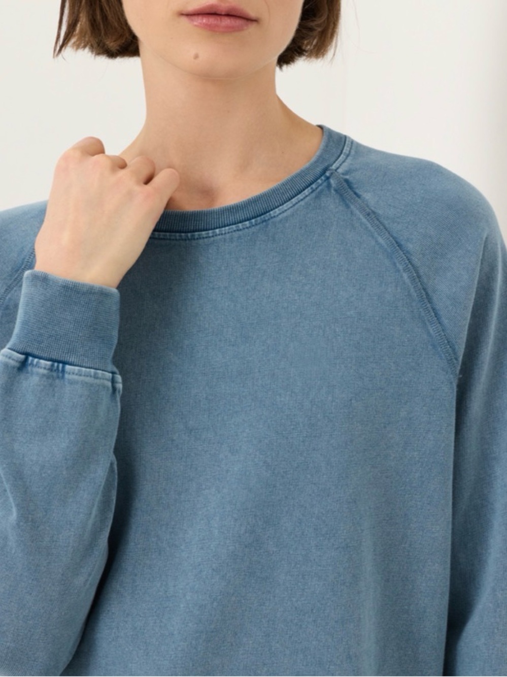 Pact relaxed fit sweatshirt, size M , 100% organic cotton, excellent condition - Picture 3 of 4